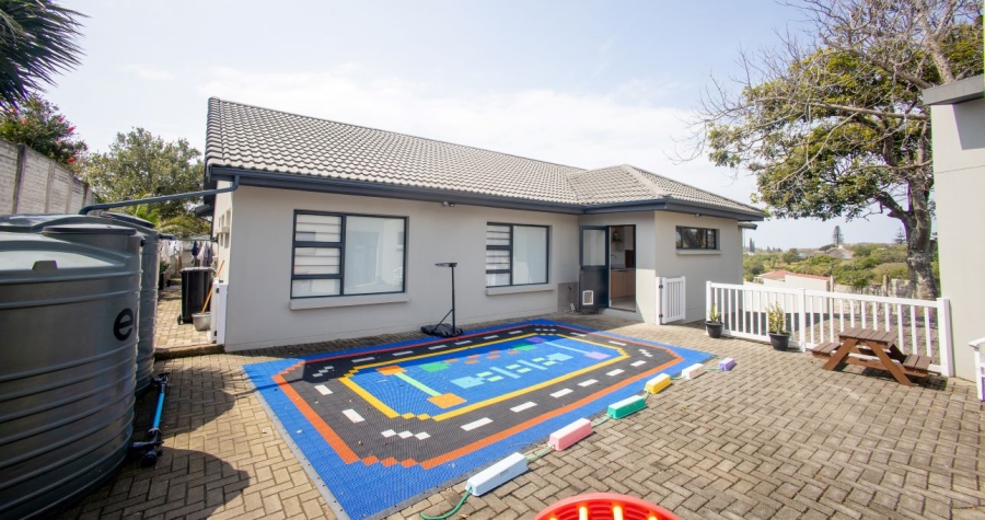 3 Bedroom Property for Sale in Gonubie Eastern Cape